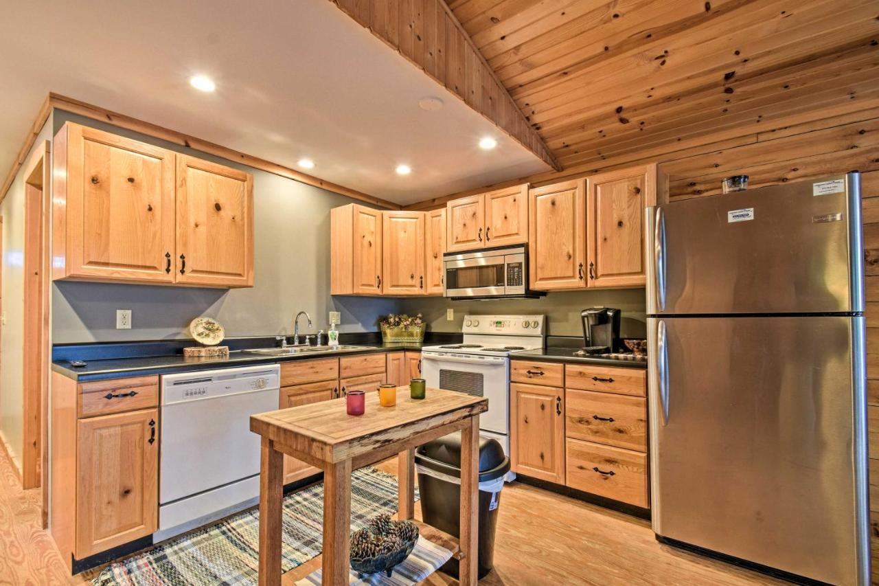Cozy Amish Country Cabin On Shipshewana Lake! Eksteriør bilde